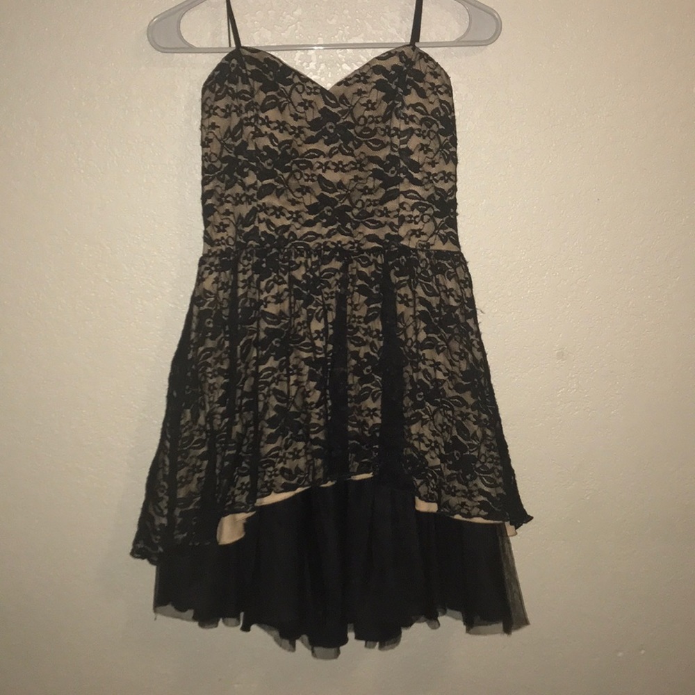 Cute Black and Tan dress strapless